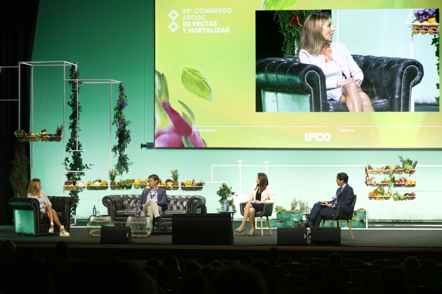 El encuentro ha reunido en una mesa de debate a productores y distribuidores líderes del sector hortofrutícola que han destacado la importancia de sus productos en la dieta diaria de los consumidore