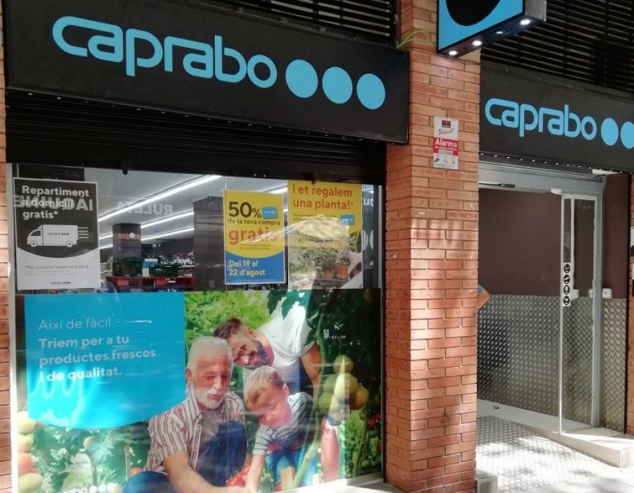 El local cuenta con 200 metros cuadrados y emplea a 6 personas.