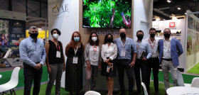 Representantes de CAAE y Organic Food Iberia durante el evento.