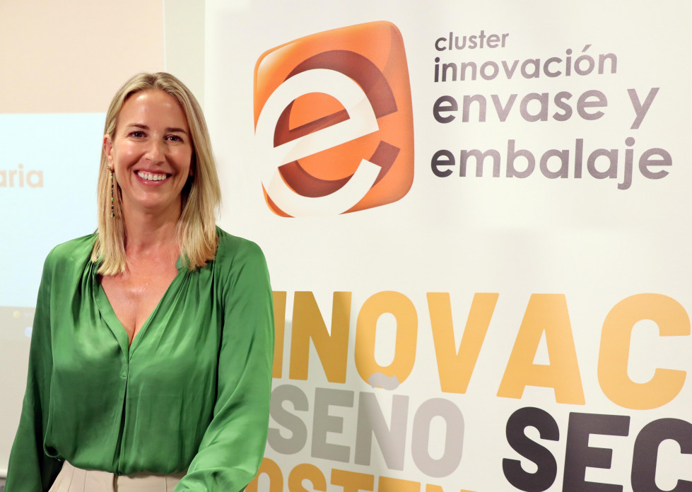 Amaya Fernández durante el acto de elección de miembros de la Junta.
