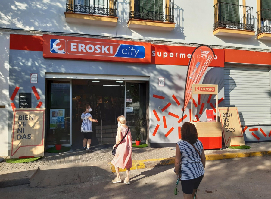 Exterior del local situado en el número 12 de la calle Troneras.