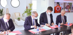De izquierda a derecha: Javier Ruiz, director general de World Vision, Leopoldo Pérez, secretario general de Cruz Roja, Ricardo Álvarez, CEO de DIA España y Manuel Bretón, presidente de Cáritas.