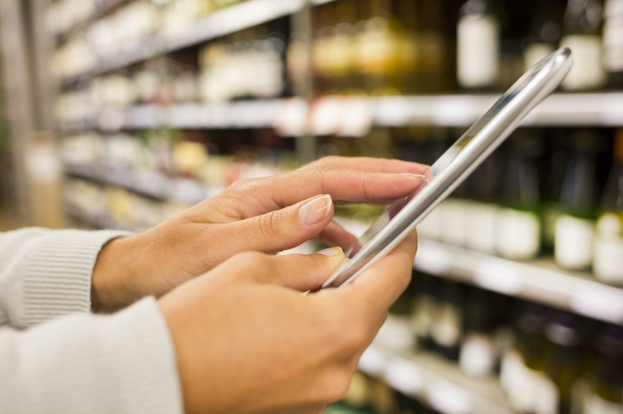 El mayor crecimiento se registra en los consumidores que usan al mismo tiempo la tienda física y la web, con un incremento de 3 puntos porcentuales respecto a 2020.