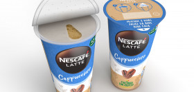 El nuevo Nescafé Latte con una tapa con menos plástico.