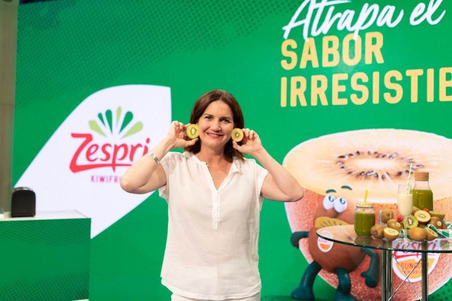La marca ha contado con Samantha Vallejo-Nágera como embajadora del sabor delicioso de esta fruta, con la cuidarse puede ser un auténtico placer.