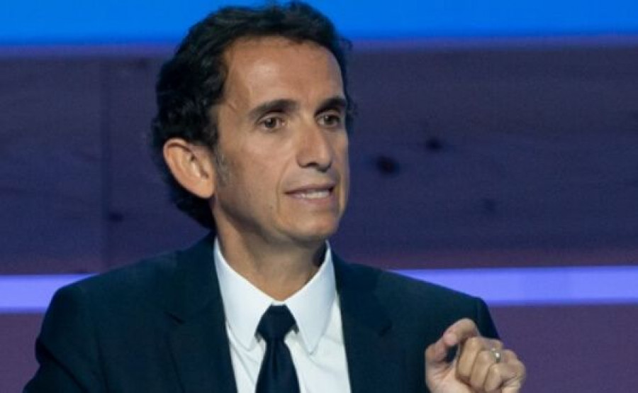 El Consejo de Administración de carrefour ha vuelto a nombrar a Alexandre Bompard como presidente y consejero delegado por la duración de su mandato.