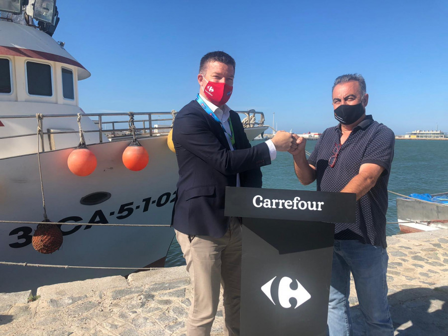 (De izq a dcha: Alexandre de Palmas, director ejecutivo de Carrefour España y Tomás Pacheco, patrón de Yerbabuena).