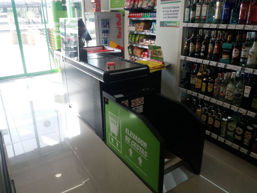 La cooperativa es líder en la provincia de Granada con 320 supermercados y ha generado 1.466 puestos de trabajo.
