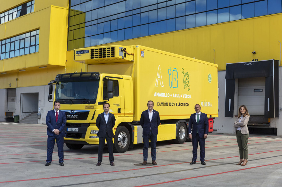 El nuevo camión es óptimo para el transporte en circuito urbano en horas punta.
