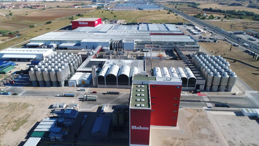 El sistema, que cubrirá una superficie total de 27.500 metros cuadrados y generará más de 7.300 MWh anuales, estará activo a partir de marzo de 2022.