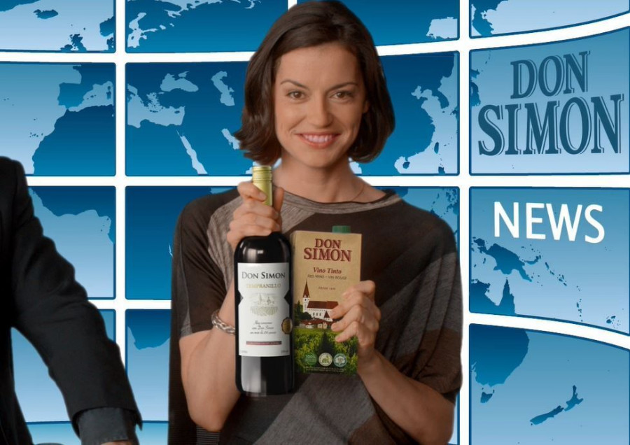 Coincidiendo con el aniversario de sus 40 años, Don Simón lanza un nuevo vino tinto tempranillo y blanco verdejo en botella de cristal de 1 litro con una apuesta de García Carrión por la sosten