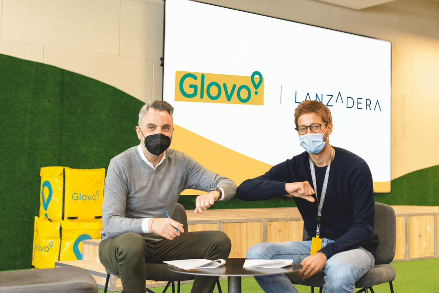 Oscar Pierre, CEO y co-fundador de Glovo, y Javier Jiménez, director general de Lanzadera.