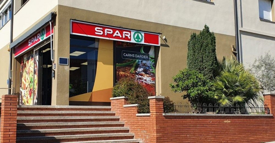 Valvi refrenda el modelo de tienda Spar dirigida a familias y a hogares que necesitan cubrir la compra diaria o semanal.