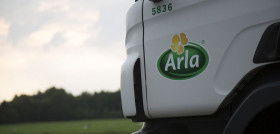 Este compromiso de la empresa con la sostenibilidad se refuerza en cada eslabón de su cadena de producción, desde las granjas, el transporte hasta el packaging.