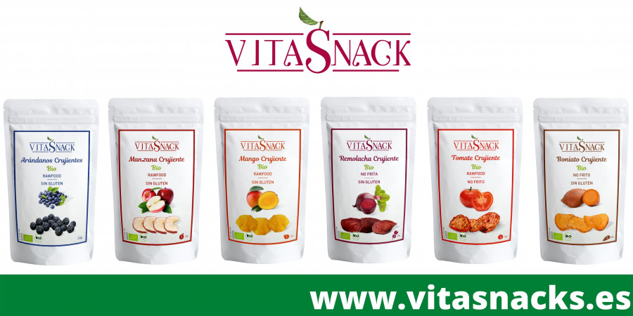 Los VitaSnacks se elaboran a base de fruta y hortalizas exclusivamente ecológicas y de temporada que a través de un exclusivo proceso de deshidratación a baja temperatura.