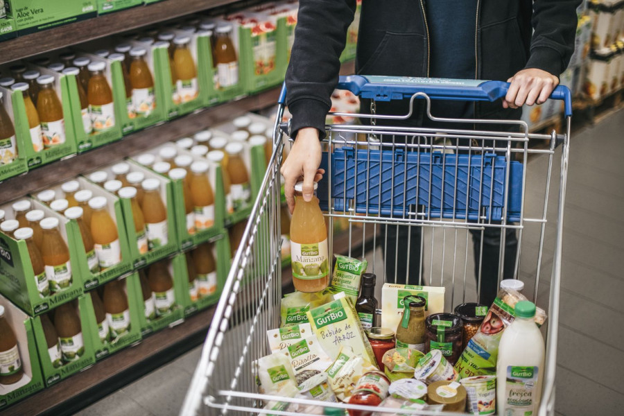 Los productos de marca de distribuidor ganan cada vez más peso al ofrecer propuestas ecológicas a precios competitivos.