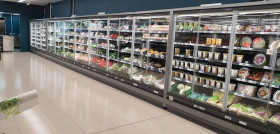 El supermercado refuerza su plantilla, que pasa a estar integrada por 32 personas, con la previsión de seguir aumentando el equipo humano de la tienda.