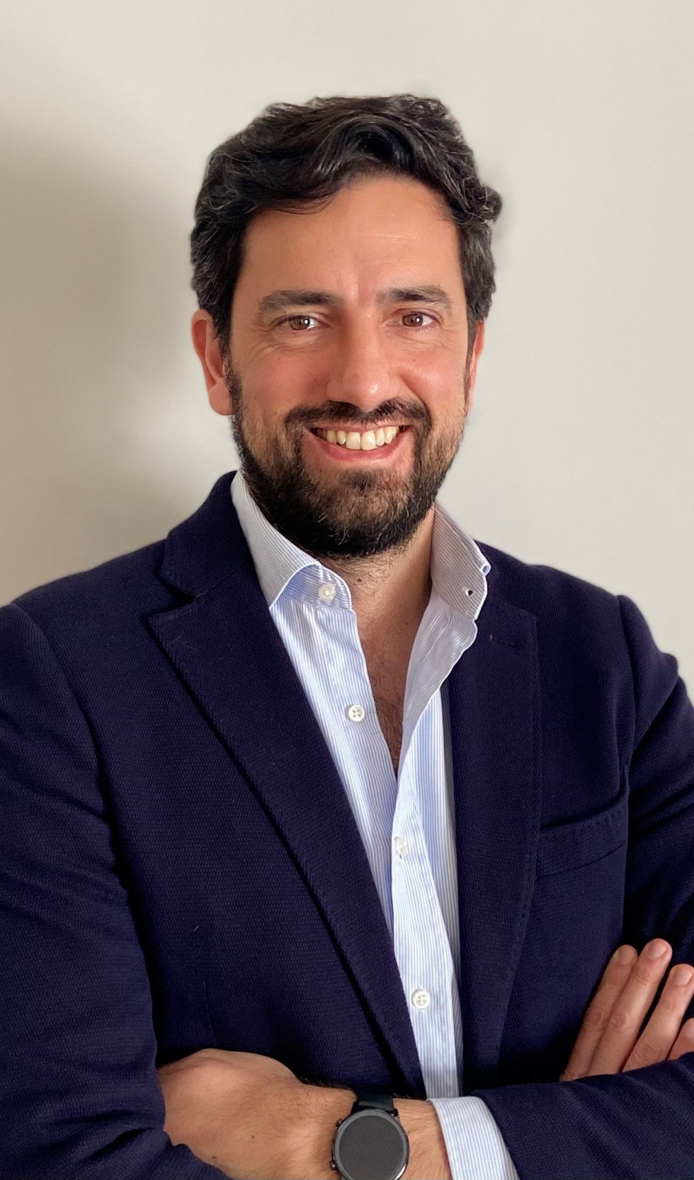 Vicente Vallina es ingeniero de minas, además de tener un MBA Internacional por el IE Business School.