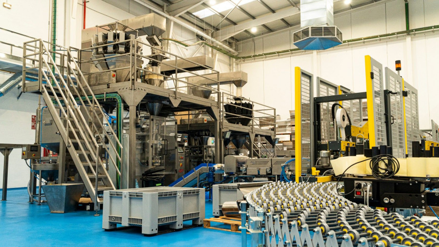 En 2020 alcanzó una facturación de 130 millones de euros y un volumen de comercialización de 27.000 toneladas de producto, exportando a más de 65 países.