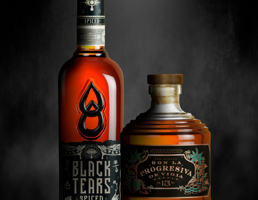 Los rones Black Tears y La Progresiva, que salieron al mercado a finales de 2019, están presentes en veinte países del mundo.