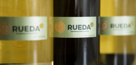 El 99,97% de las contraetiquetas corresponden a vino blanco.