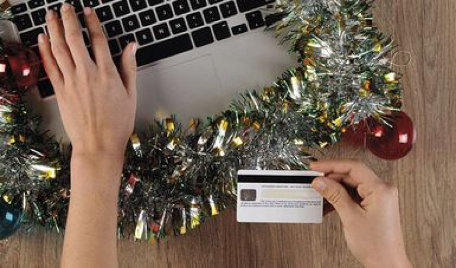 En España, un 28% de los encuestados afirma que hará sus compras de alimentación para esta Navidad a través del canal online.