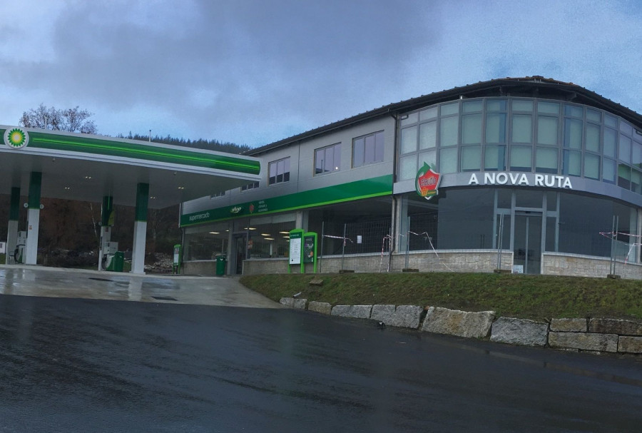 El Claudio Express abre los 365 días del año, de 7 a 23 horas. Cuenta con una sala de ventas de 150 metros cuadrados.