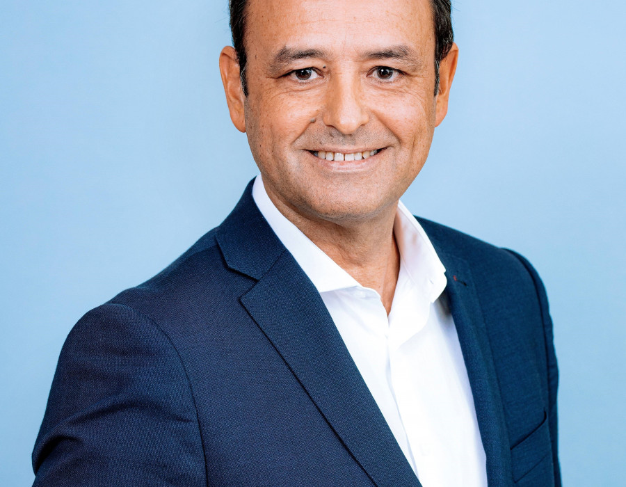 Rafael Gasset.
