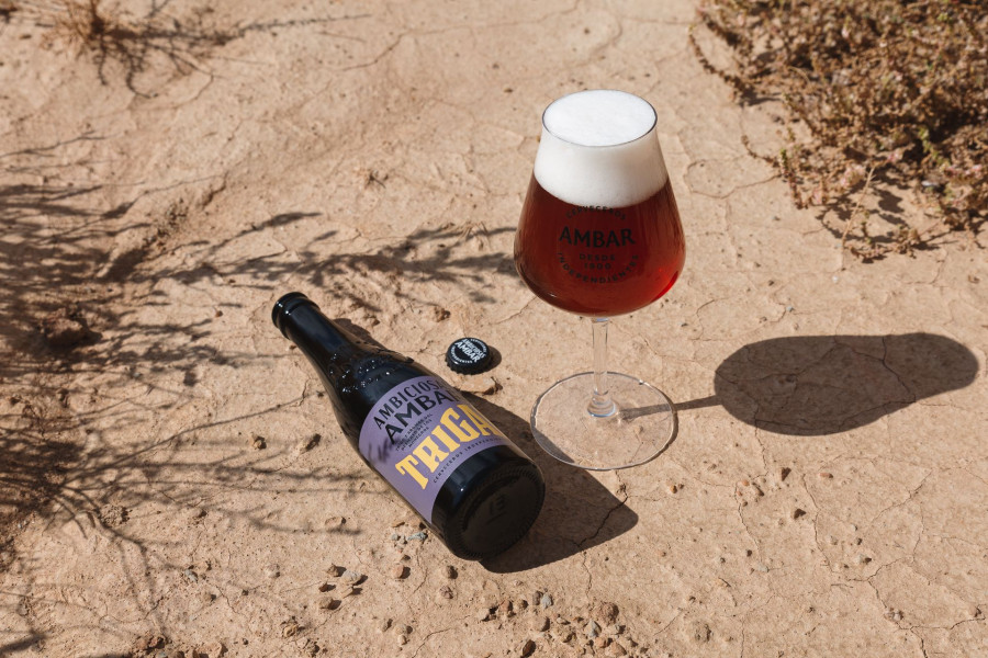 La duodécima de la colección Ambiciosas es, como sus predecesoras, fruto de la combinación de la tradición cervecera con las técnicas de elaboración más innovadoras.