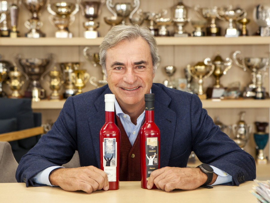 En esta ocasión, el piloto Carlos Sainz ha creado la nueva etiqueta en la que ha querido plasmar cómo el trabajo duro y el sacrificio, conducen al éxito.