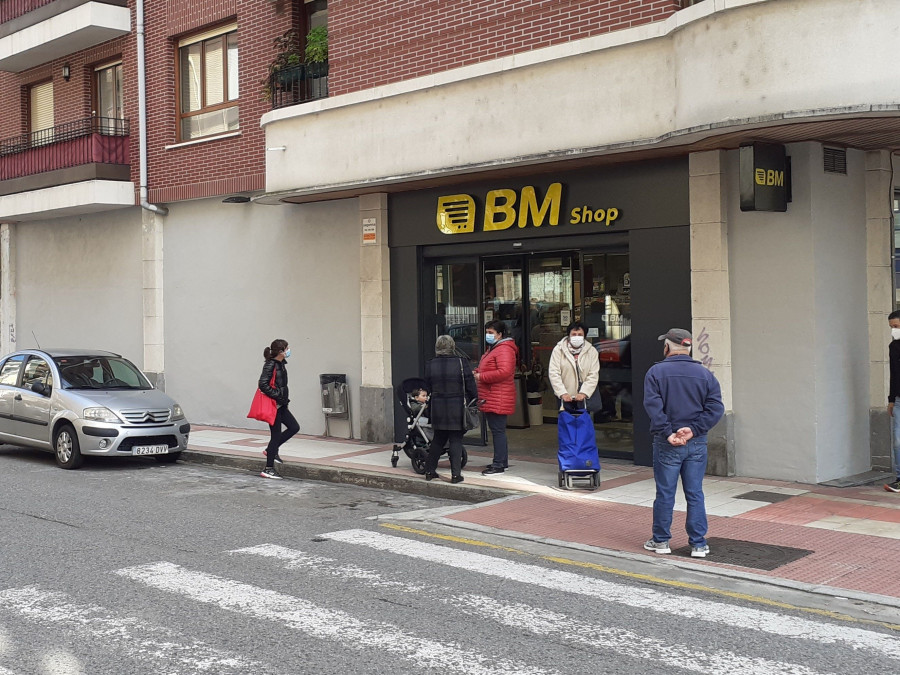 Cuenta con un equipo de doce personas, contribuyendo a la generación de empleo, riqueza y valor en su entorno más próximo.