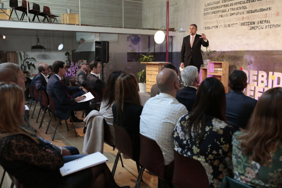 En la imagen, Josep Puxeu durante la presentación del informe económico de la Anfabra,