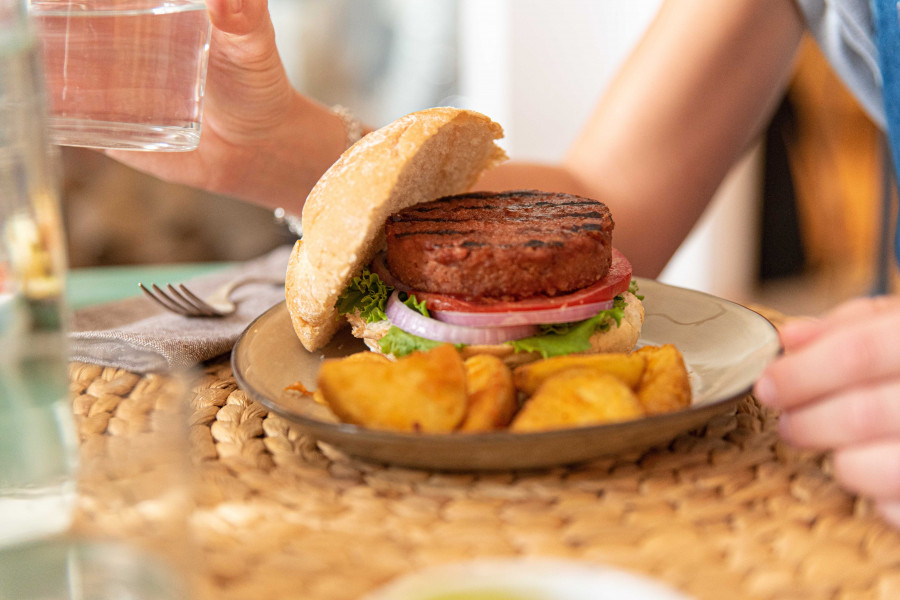 Si las enmiendas se convierten en ley, esto podría obligar a que las hamburguesas vegetales tuvieran que adoptar nuevos nombres como 