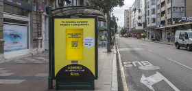 Alimerka lanza una de las primeras campañas de mupis interactivos de supermercados españoles.