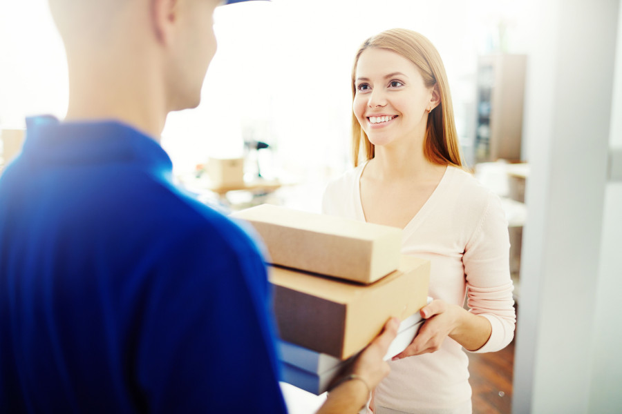 Una de las cuestiones en la que tanto distribuidores como fabricantes y operadores logísticos coinciden es en vislumbrar un futuro próximo en el que el e-commerce y los servicios a domicilio ganará