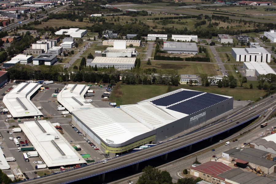 La planta está situada en la cubierta de su plataforma logística integral, en el Polígono de Silvota, y le permitirá ahorrar cada año más del 25% de su consumo eléctrico.
