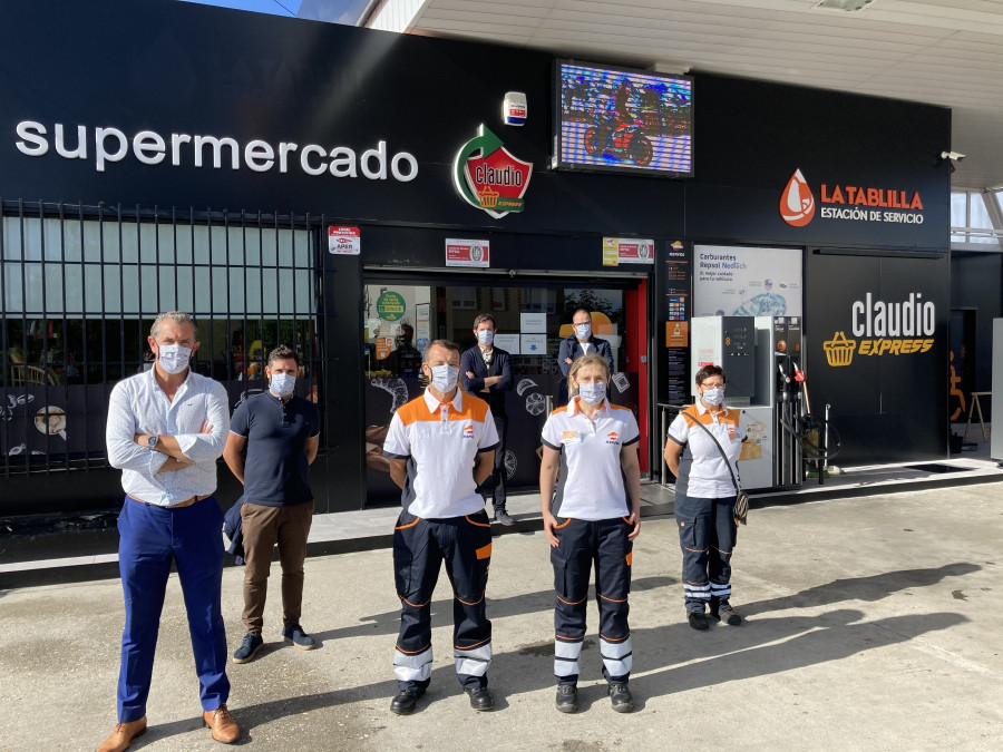 El punto de venta está situado en un complejo que, además de gasolinera, cuenta con otros servicios como puente y boxes de lavado, gasóleo a domicilio, neumáticos y café. Su puesta en funcionamie