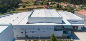 La nueva cámara, situada en el polígono industrial de A Tomada en A Pobra do Caramiñal, cuenta con espacio para 3.000 palés y temperatura de -25 grados, en un volumen de 18.200 metros cúbicos.