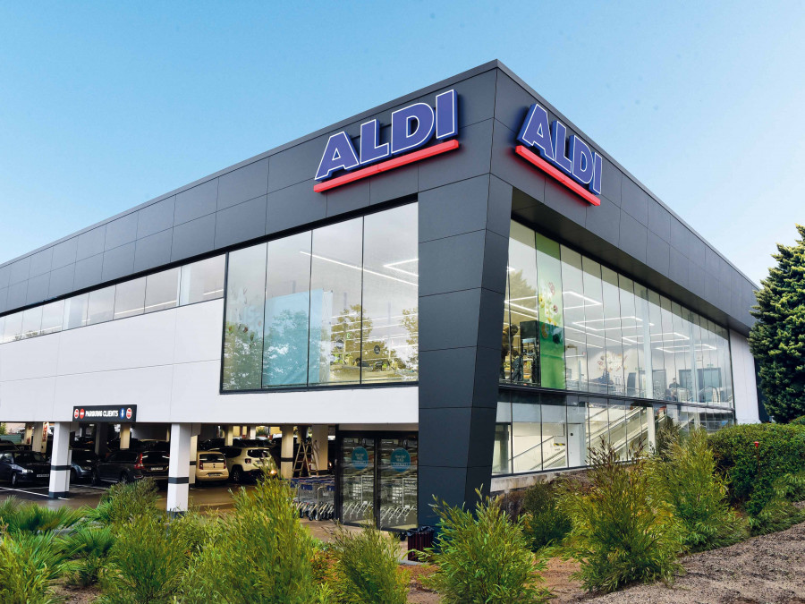 El nuevo Aldi está ubicado en el polo comercial más grande de la Costa Tropical, en la Avenida Dr. Norman Bethune de Motril, y cuenta con un total de 1.200 metros cuadrados.