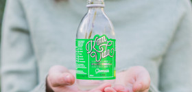 la Kombucha, se trata de una bebida rica en antioxidantes, vitaminas, ácido fólico y otros nutrientes, que ayuda a mejorar el sistema inmunológico, a limpiar de toxinas el hígado y el cuerpo y a m