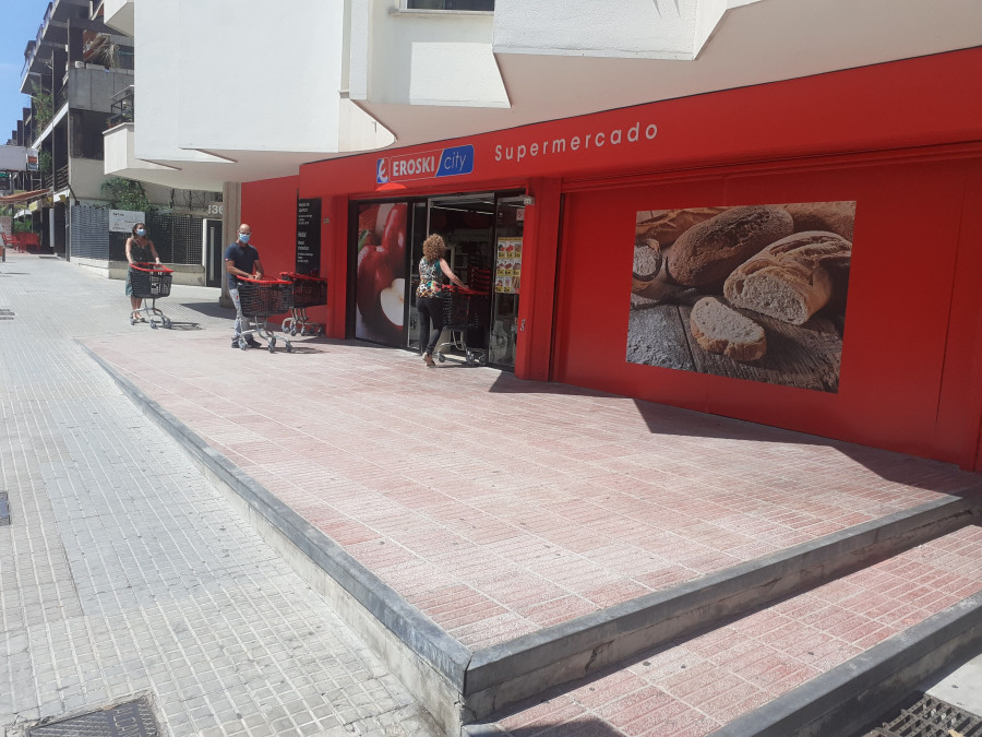 El nuevo supermercado franquiciado está situado en el número 34 de la Avenida Joan Miró en Palma de Mallorca y cuenta con más de 260 metros cuadrados.