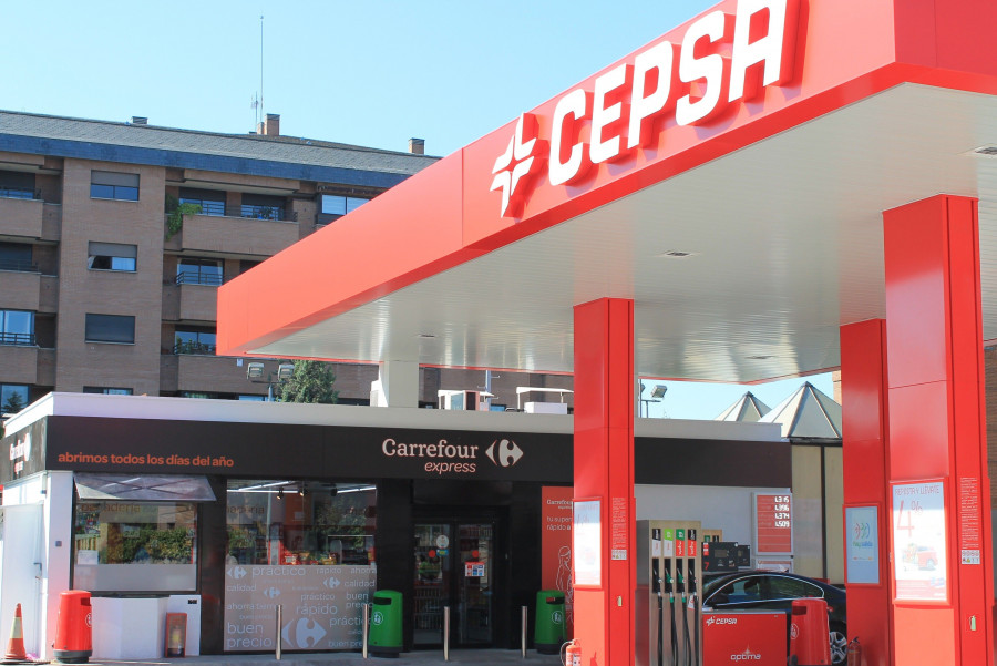 Gracias a este nuevo acuerdo se alcanzarían 150 tiendas Depaso y Carrefour Express en las Estaciones de Servicio de Cepsa con reparto a domicilio de Glovo.