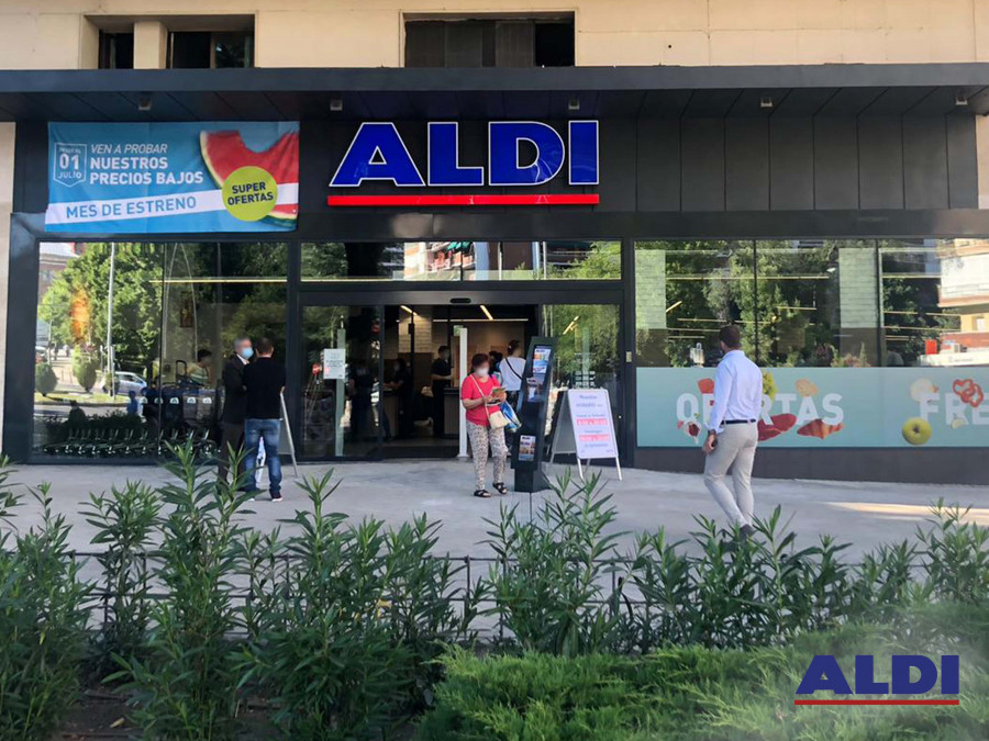 El nuevo supermercado de Madrid se encuentra en la calle Virgen de la Alegria, 14, y ocupa la Sala Canciller que ha permanecido cerrada durante más de 15 años.