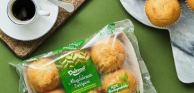 Vicky Foods lanzó el año pasado las primeras magdalenas ecológicas del mercado con envase 100% biodegradable, desde el film que las envuelve, la bandeja de cartón y las cápsulas.