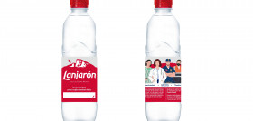 Esta edición limitada de Lanjarón, en su formato de 50 centilitros, presenta una etiqueta que representa visualmente a los principales colectivos acompañadas del texto 