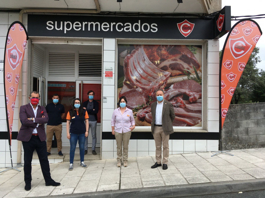 El nuevo supermercado, situado en la calle A, cuenta con una sala de ventas de 350 metros cuadrados y ofrece un amplio surtido de productos locales y de proximidad.