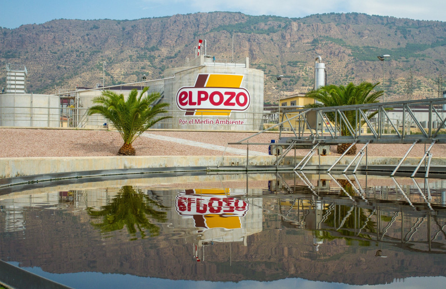 El Pozo ha incrementado la capacidad de tratamiento de su Estación Depuradora de Aguas Residuales Industriales, mediante la instalación de una centrífuga para el tratamiento adicional de 25 metros 