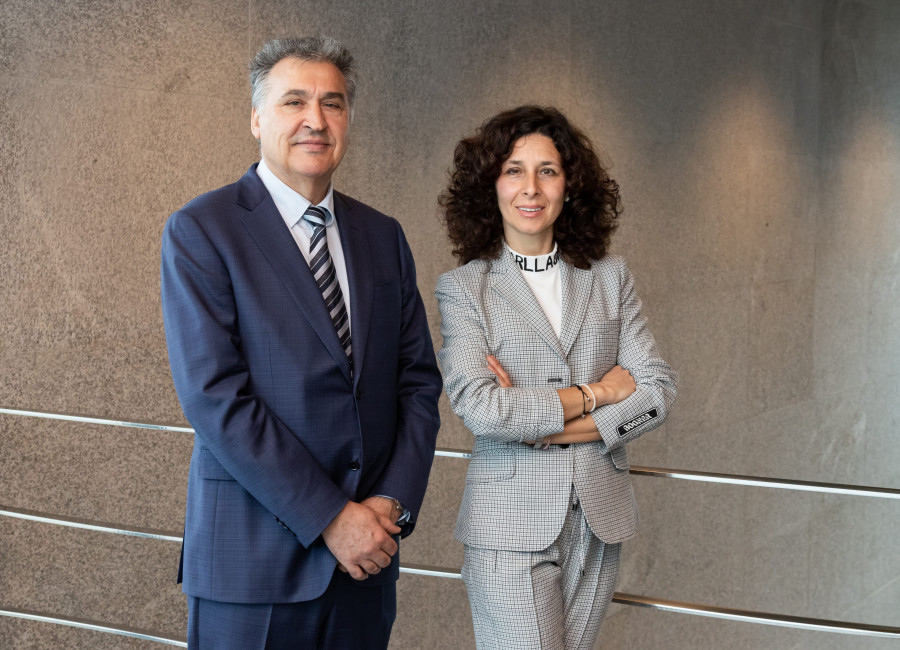 Lourdes Gullón, presidenta de Galletas Gullón, y Juan Miguel Martínez Gabaldón, director general y consejero delegado de la compañía.