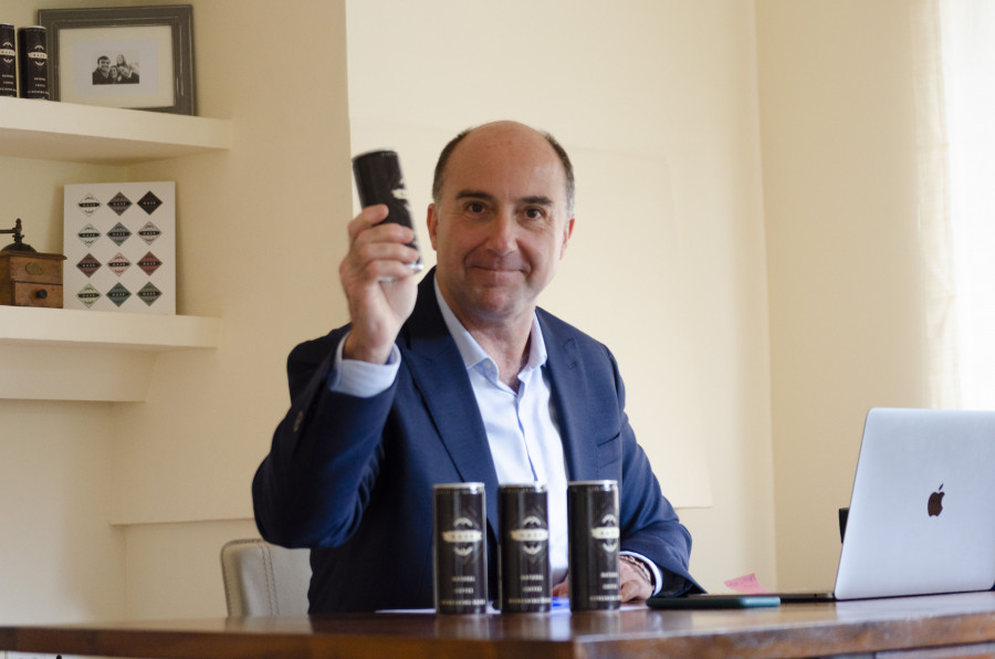 Hace más de 20 años que Rius y su equipo están especializados en la elaboración tradicional del café. Pero con la llegada de la crisis de 2008 tocó reinventarse, y así fue como tuvieron que ref
