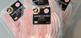 El jamón cocido de la marca Auchan gourmet podrá adquirirse en los centros Alcampo.